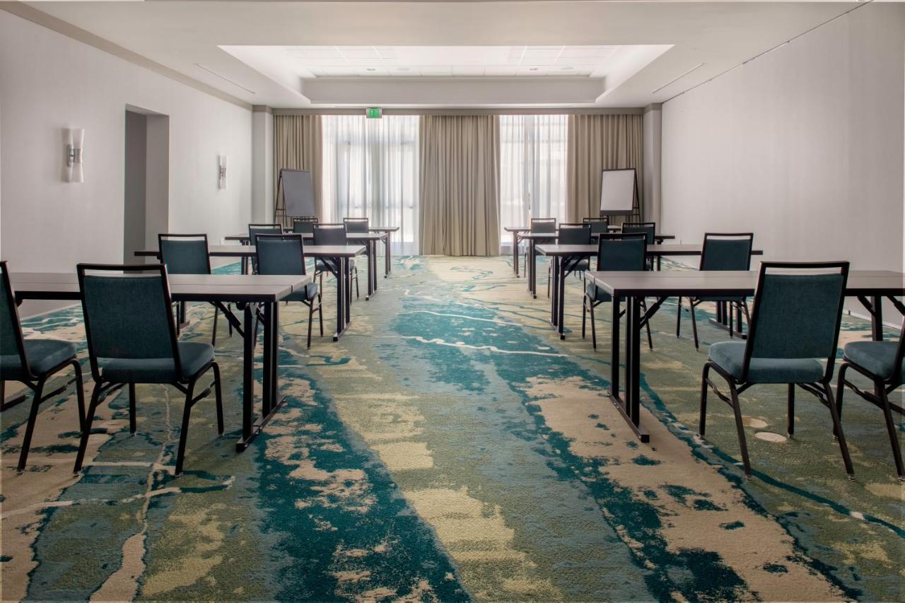 Courtyard By Marriott Jekyll Island Hotel Exterior foto